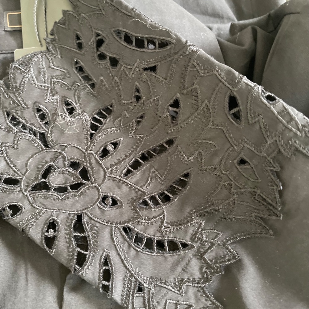 New BCBG Woven Cotton Black Down Button Top Sz XS - Picture 12 of 12